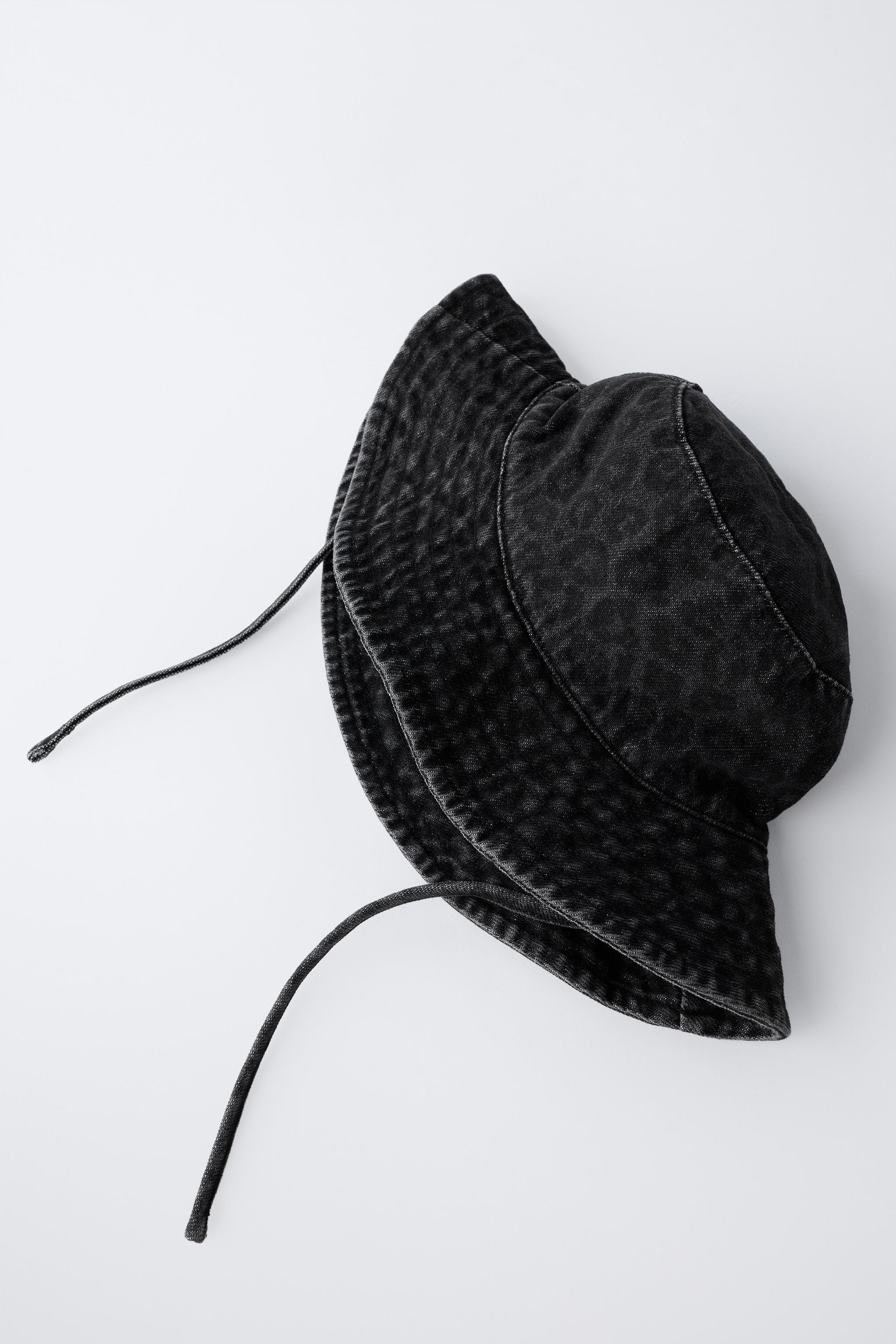 DENIM ANIMAL PRINT BUCKET HAT